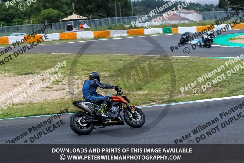 estoril;event digital images;motorbikes;no limits;peter wileman photography;portugal;trackday;trackday digital images